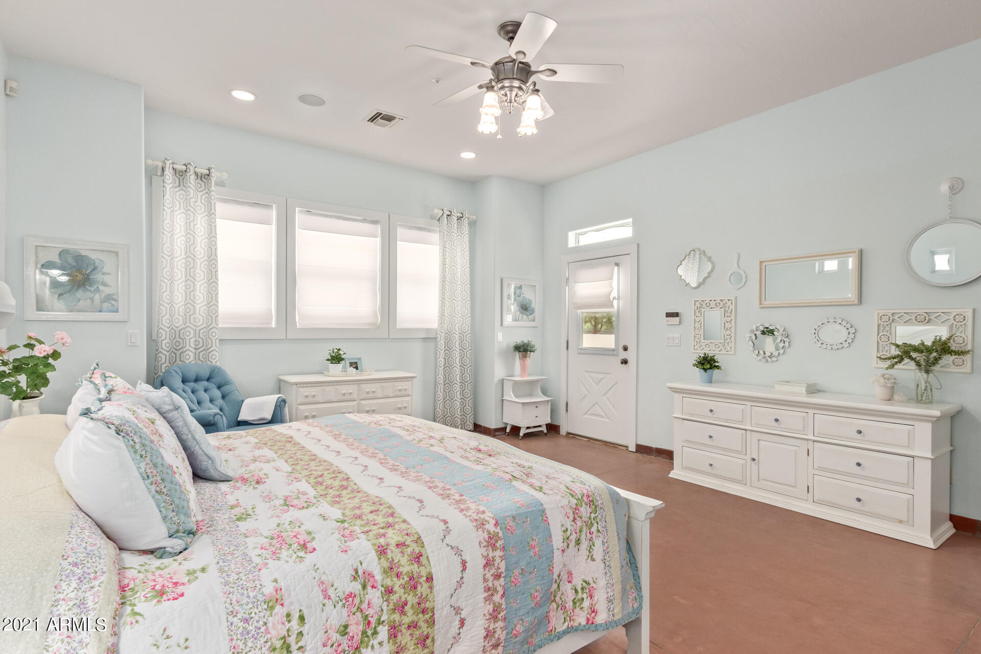 2495 East Queen Creek Road Gilbert, AZ 85298 - Photo 16 of 39 Master Bedroom