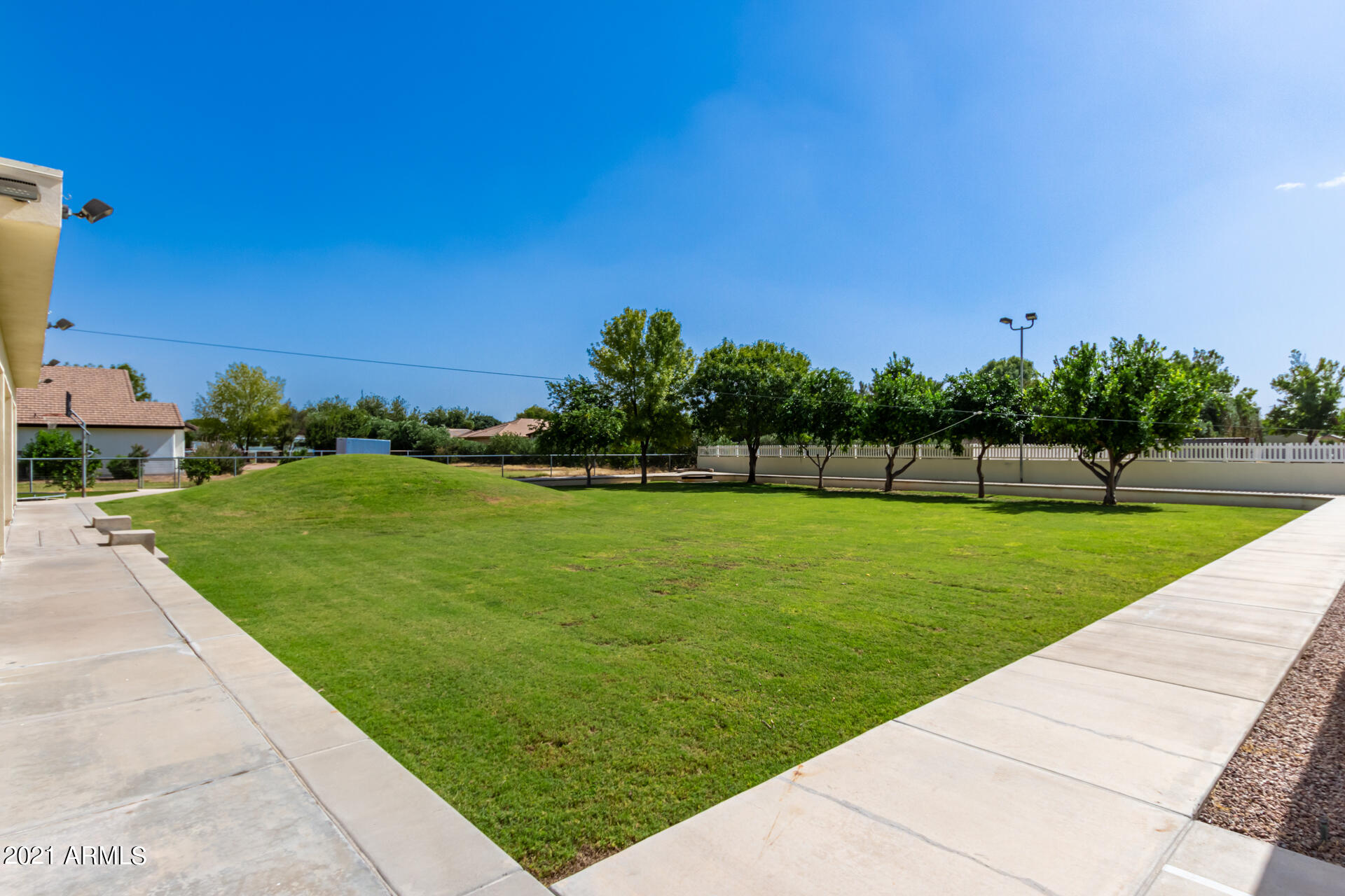 2495 East Queen Creek Road Gilbert, AZ 85298 - Photo 31 of 39 Huge Yard