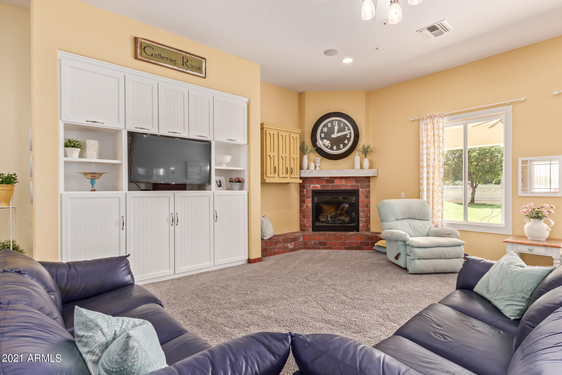 2495 East Queen Creek Road Gilbert, AZ 85298 - Photo 8 of 39 Gas Fireplace