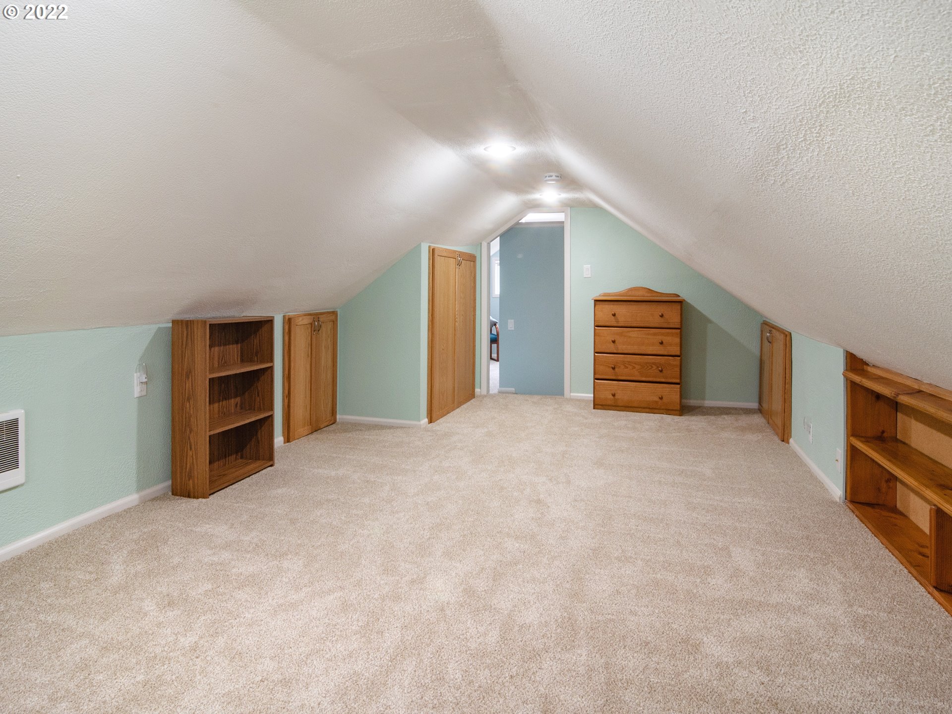 1340 E Street Springfield, OR 97477 - Photo 17 of 32 a view of an empty room with a window