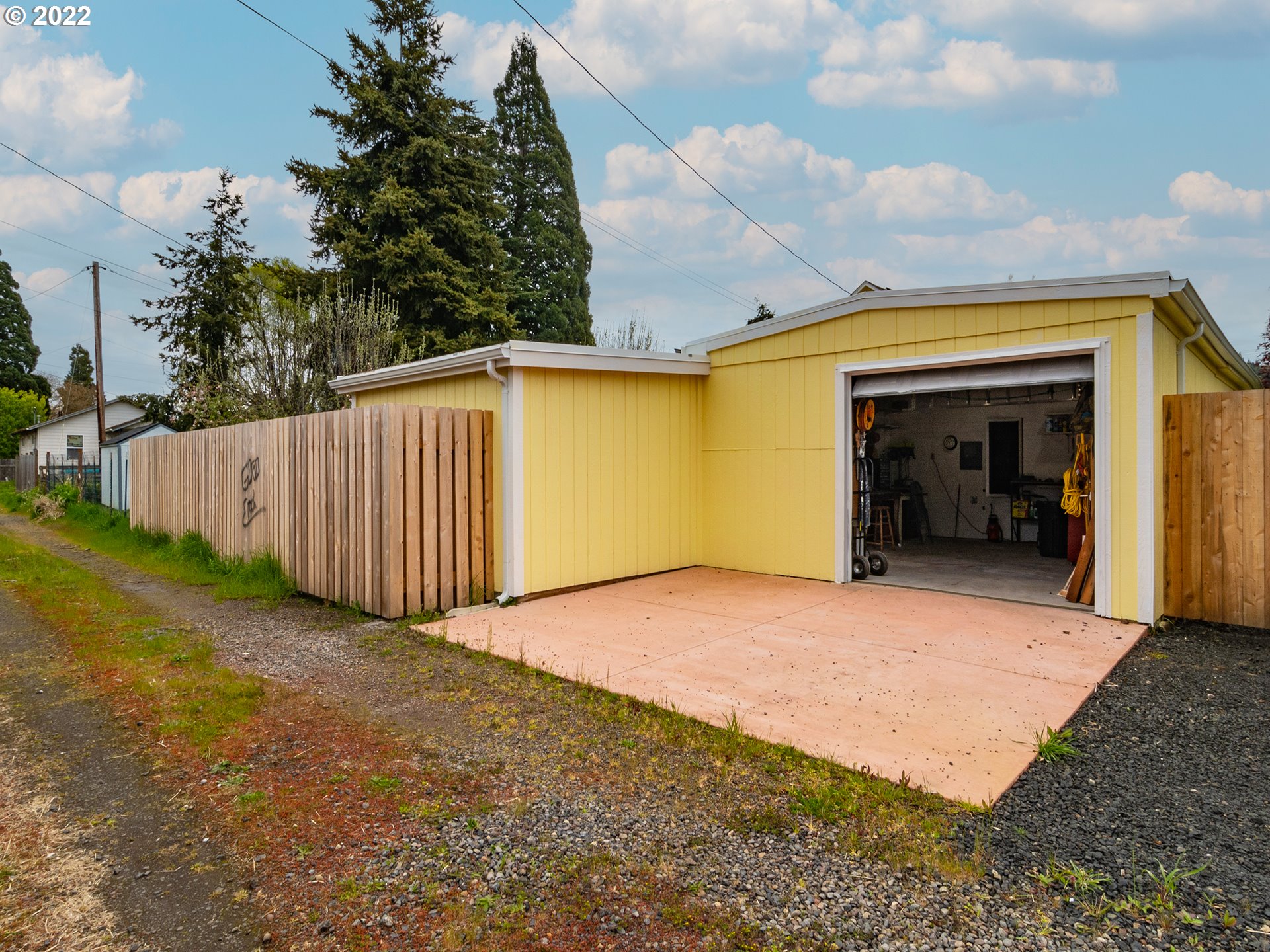 1340 E Street Springfield, OR 97477 - Photo 32 of 32 a view of outdoor space and yard