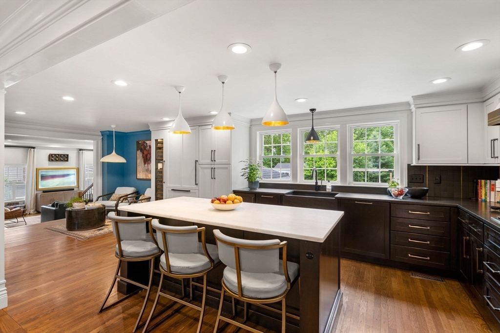 23 Patriot Road Burlington, MA 01803 - Photo 6 of 42