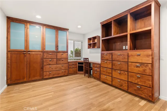 $3,300 | 4724 Park Granada, Calabasas, CA 91302