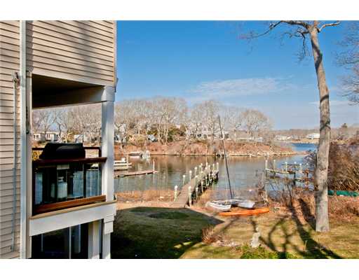 14 Springcove Road Narragansett, RI 02882 - Photo 16 of 20 View.
