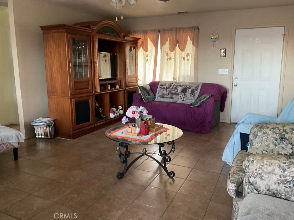 32322 Amber Road Lucerne Valley, CA 92356 - Photo 10 of 27