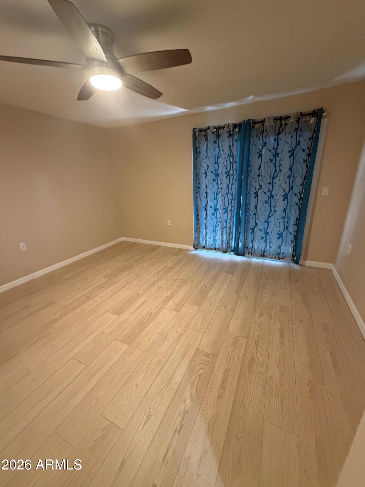 1920 East Bell Road, Unit 1045 Phoenix, AZ 85022 - Photo 7 of 16 IMG_2302