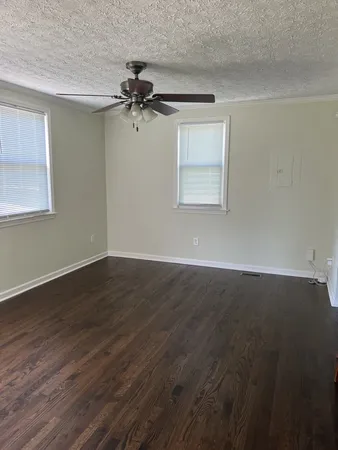 $2,000 | 5925 Carl Place, Nashville, TN 37209