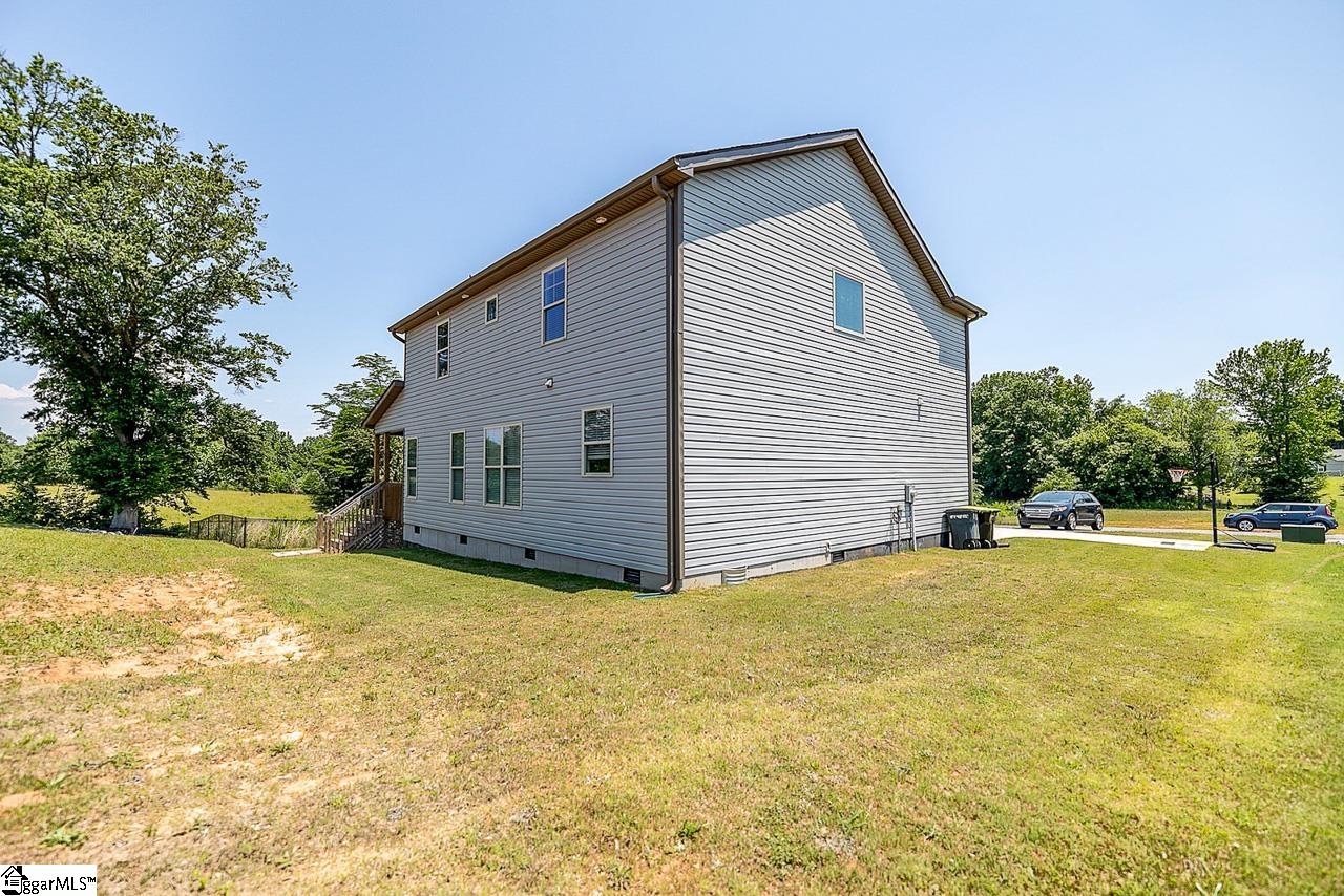 431 Dickson Road Campobello, SC 29322 - Photo 27 of 31