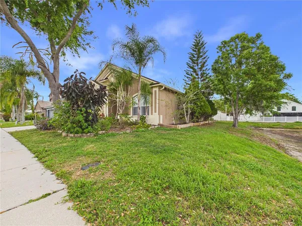 $2,550 | 17353 Lawn Orchid Loop, Land O Lakes, FL 34638