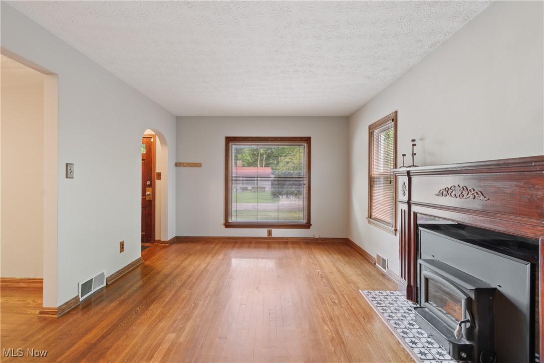 1940 Ganyard Road Akron, OH 44313 - Photo 8 of 39 Gallery Image 8