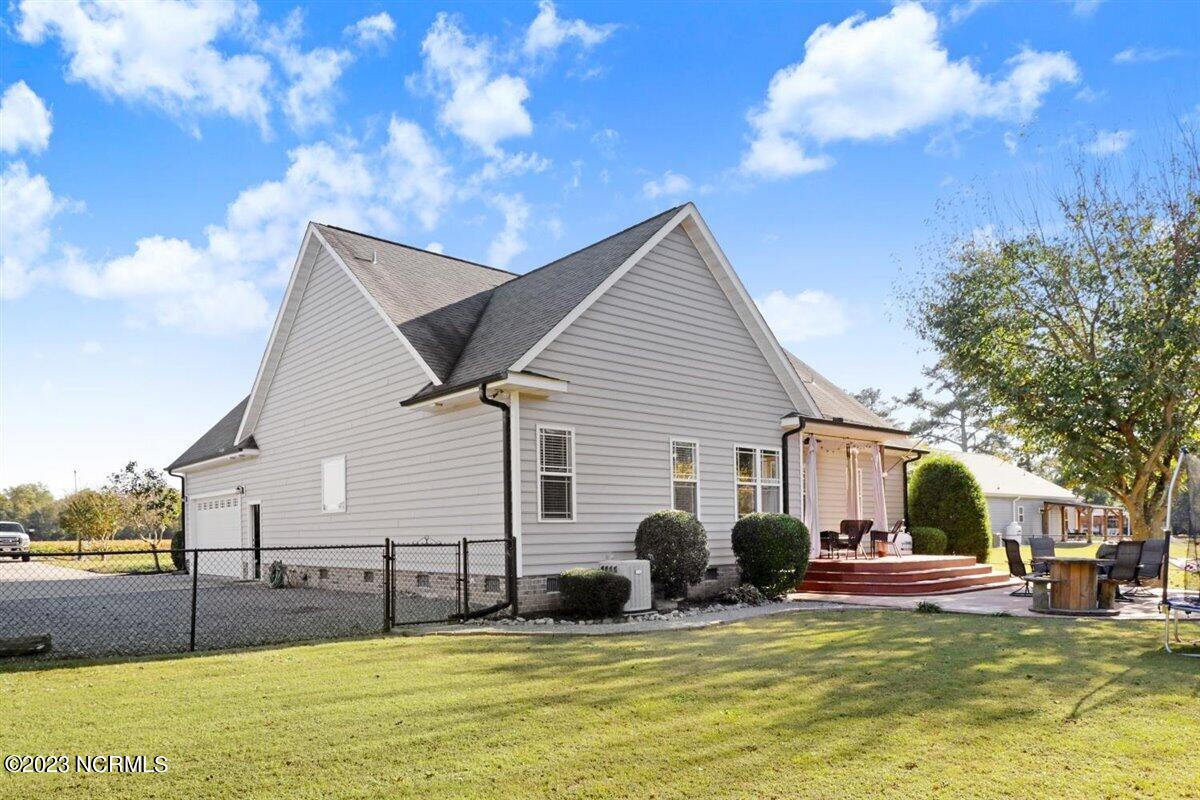 601 Church Of God Road Goldsboro, NC 27534 - Photo 7 of 48 07-601 Church of God Rd-7