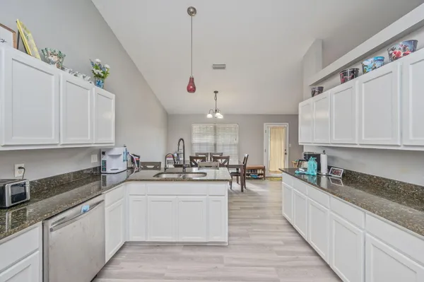 $2,500 | 6100 Saddle Horse Lane, Crestview, FL 32536