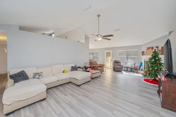 $2,500 | 6100 Saddle Horse Lane, Crestview, FL 32536