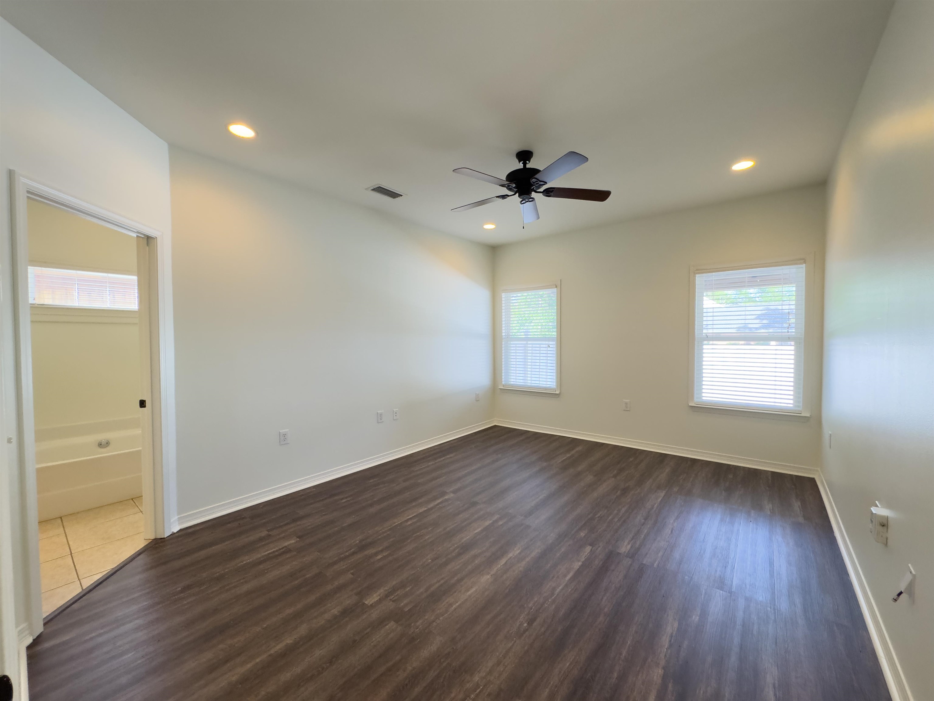 906 North Hoyle Avenue Bay Minette, AL 36507 - Photo 8 of 32 Primary Bedroom