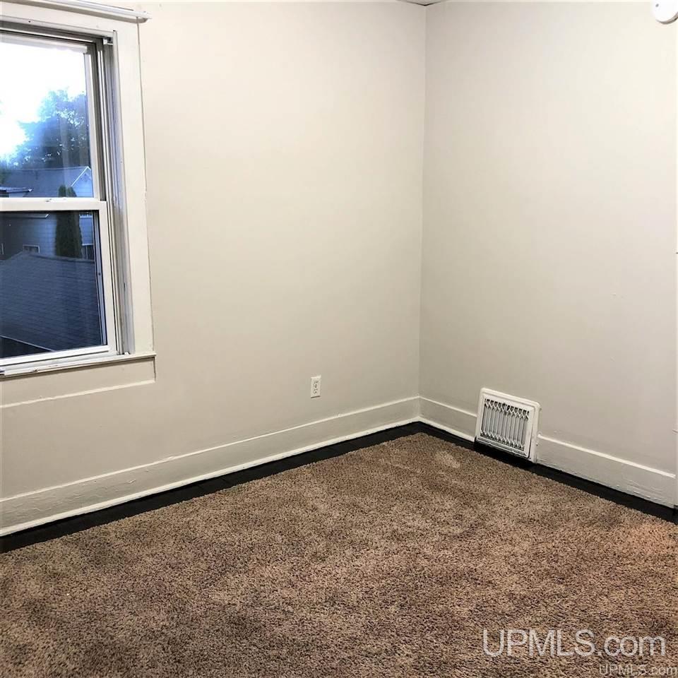 526 West Ridge Street Marquette, MI 49855 - Photo 13 of 25 Gallery Image 13