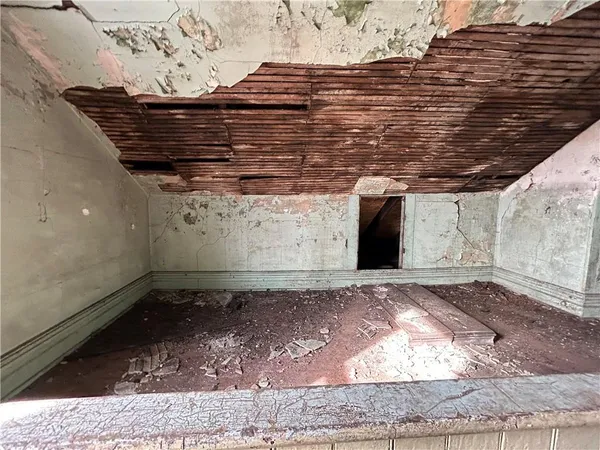 $99,000 | 458 Wyola Street, Pittsburgh, PA 15211