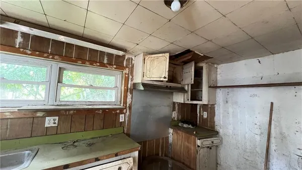 $99,000 | 458 Wyola Street, Pittsburgh, PA 15211