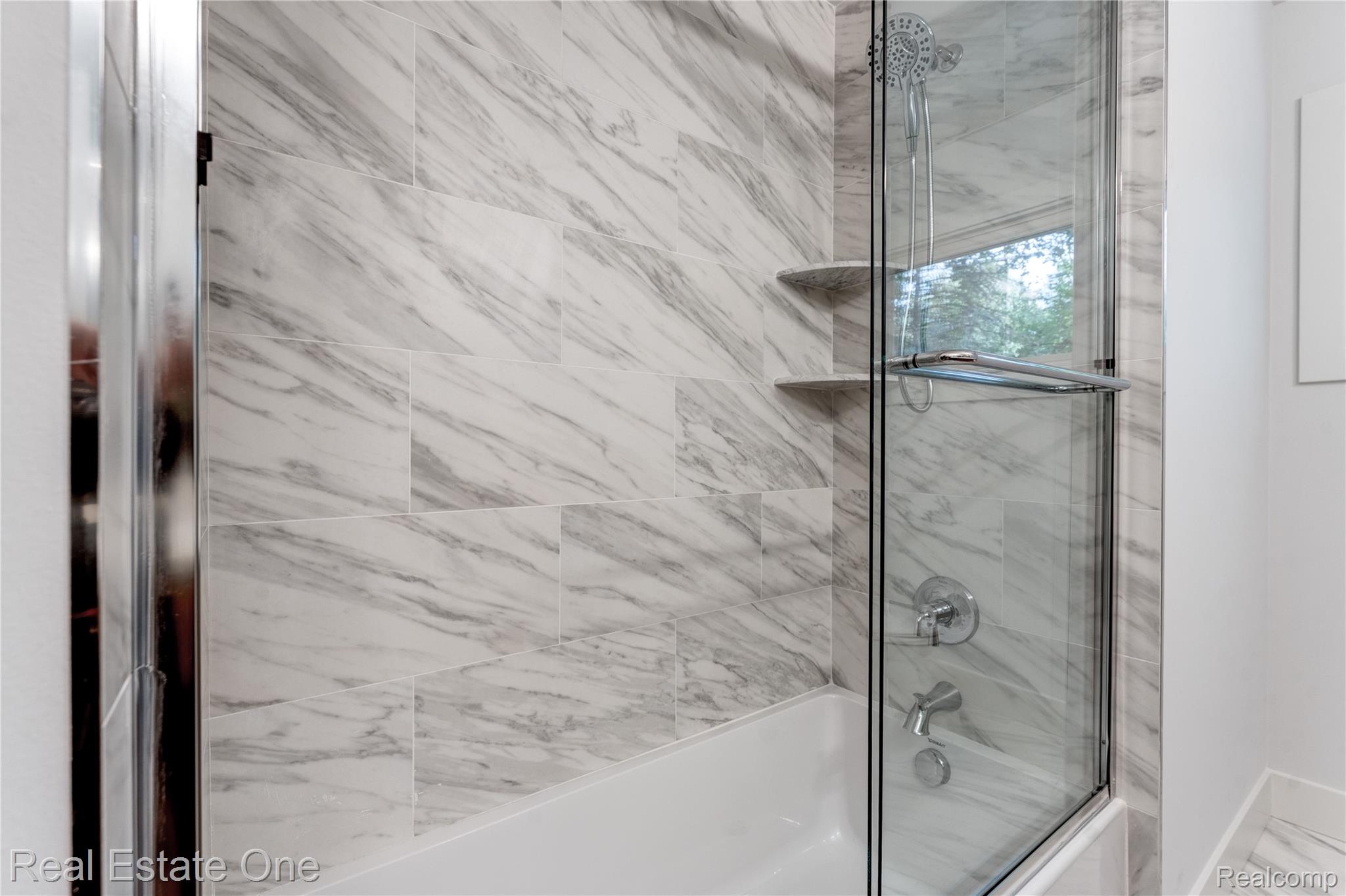 786 South Cranbrook Road Bloomfield Hills, MI 48301 - Photo 20 of 38 Bathroom featuring combined bath / shower with glass door