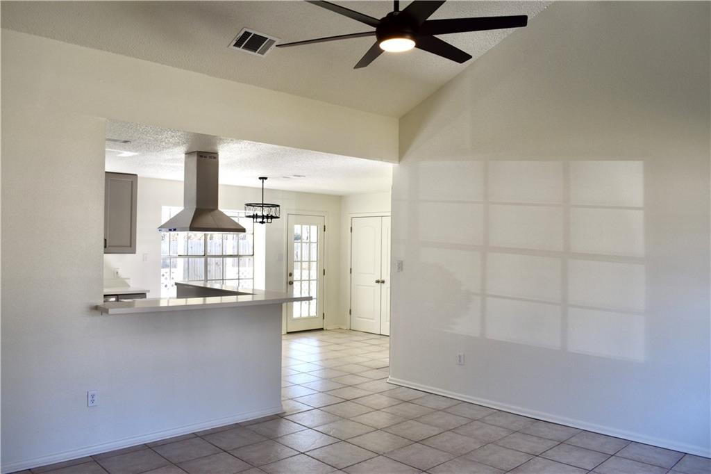 661 Forest Loop Mandeville, LA 70471 - Photo 3 of 18