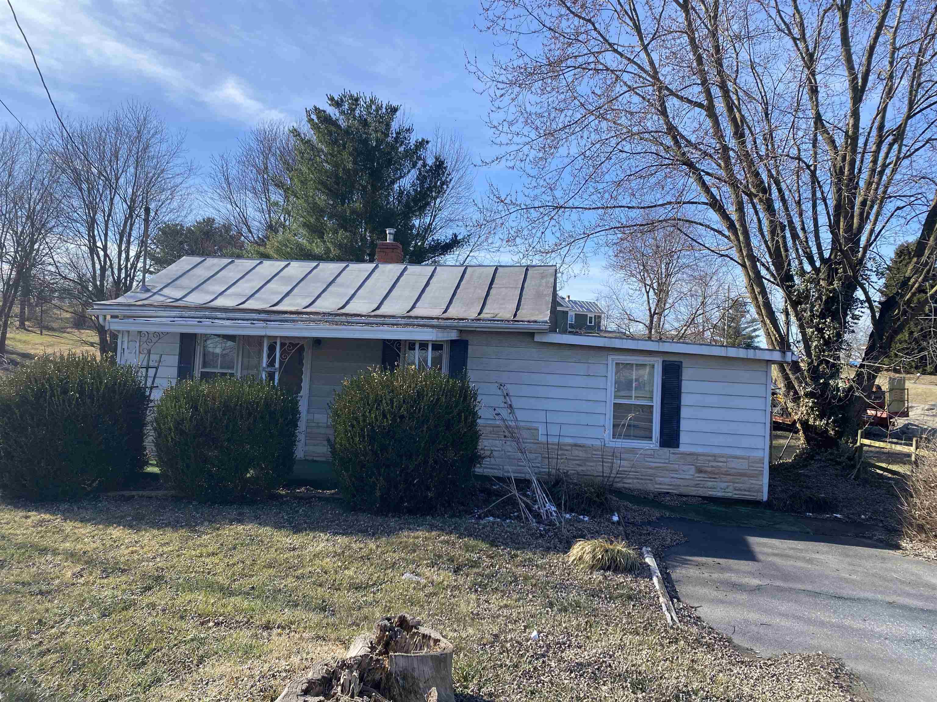 2239 Mayland Road Broadway, VA 22815 - Photo 1 of 14 Gallery Image 1