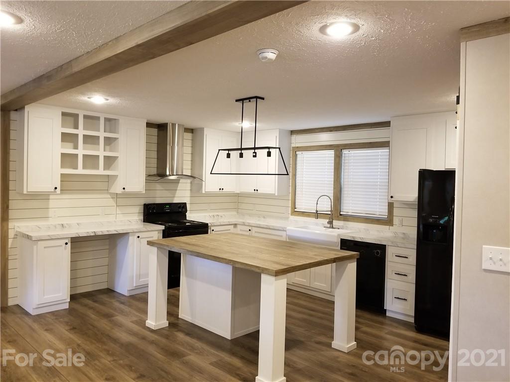 406 North Rutherford Street, Unit 17 Blacksburg, SC 29702 - Photo 6 of 17 Gallery Image 6