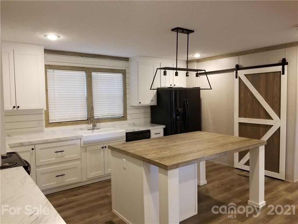 406 North Rutherford Street, Unit 17 Blacksburg, SC 29702 - Photo 8 of 17 Gallery Image 8
