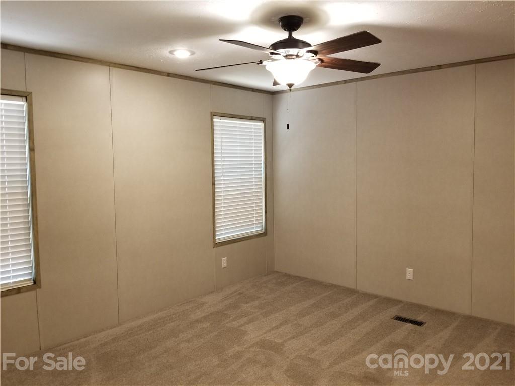 406 North Rutherford Street, Unit 17 Blacksburg, SC 29702 - Photo 9 of 17 Gallery Image 9