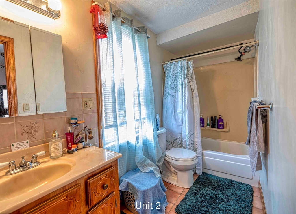 781 Eastern Avenue Fall River, MA 02723 - Photo 14 of 39
