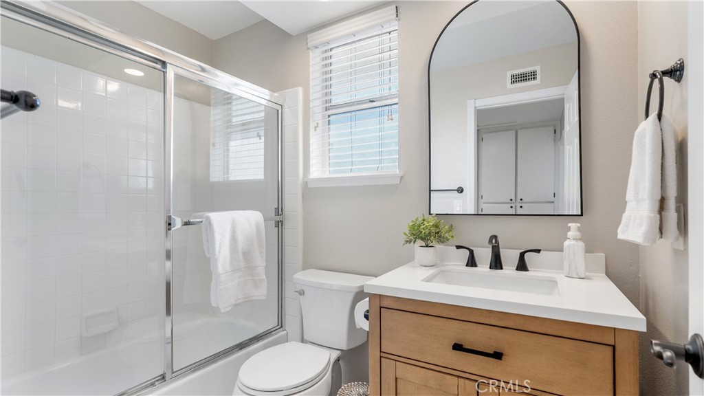 23462 Riversbridge Way Valencia, CA 91354 - Photo 24 of 57