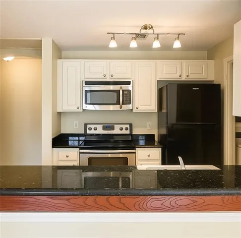 $99,900 | 350 Emerald Forest Boulevard, Unit 4202, Covington, LA 70433