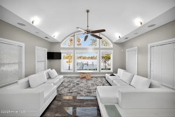 $899,000 | 167 Brookshire Drive, Bath, NC 27808