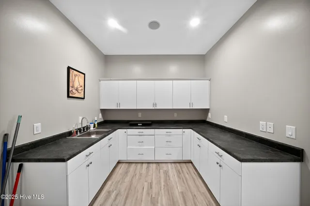 $899,000 | 167 Brookshire Drive, Bath, NC 27808