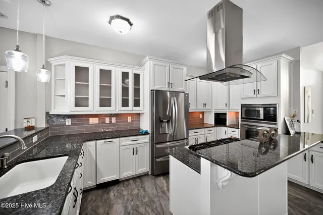 $899,000 | 167 Brookshire Drive, Bath, NC 27808