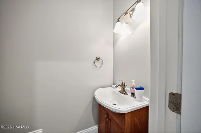 $899,000 | 167 Brookshire Drive, Bath, NC 27808