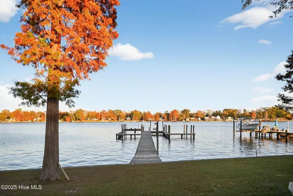 $899,000 | 167 Brookshire Drive, Bath, NC 27808