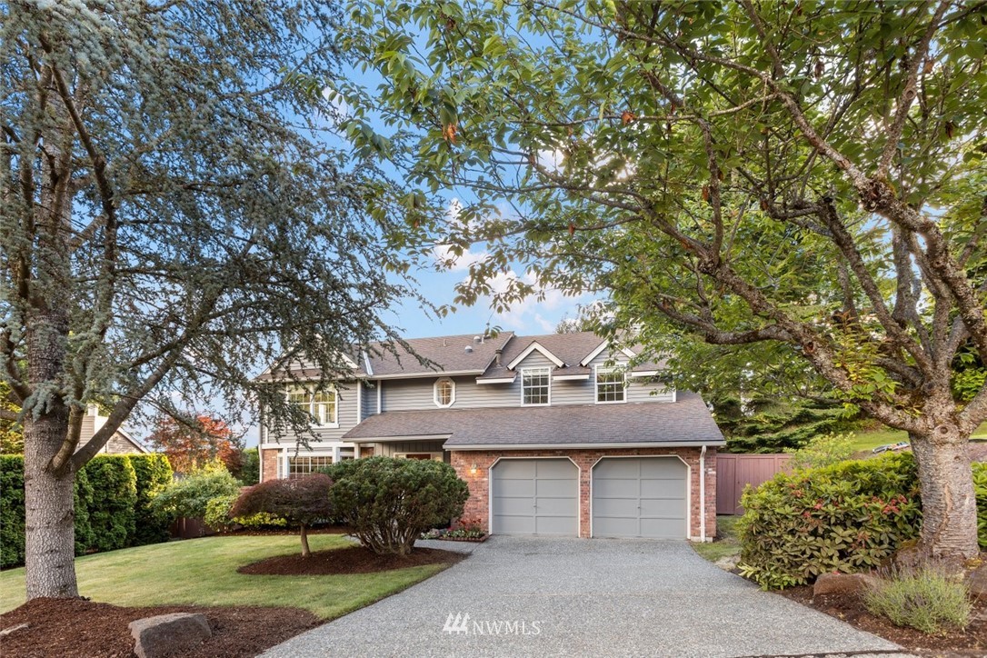 14907 Southeast 64th Street Bellevue, WA 98006 - Photo 2 of 26