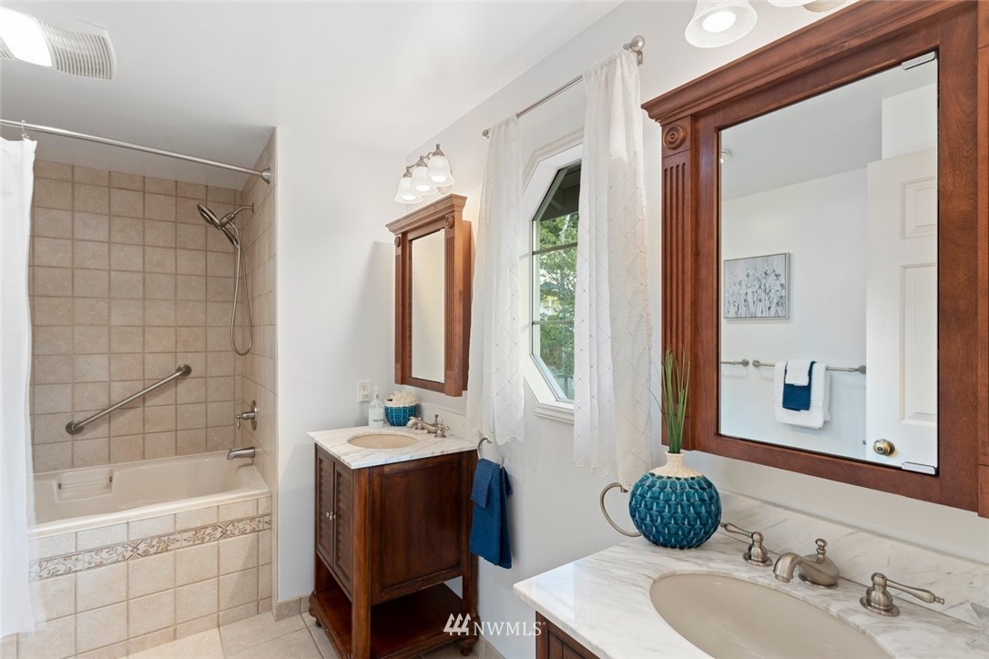 14907 Southeast 64th Street Bellevue, WA 98006 - Photo 20 of 26