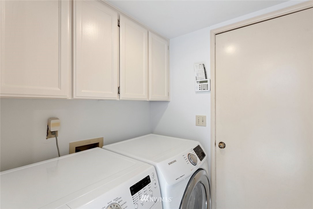 14907 Southeast 64th Street Bellevue, WA 98006 - Photo 22 of 26