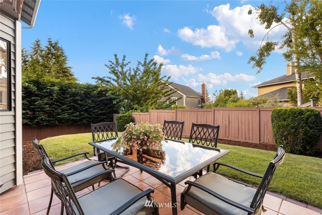 14907 Southeast 64th Street Bellevue, WA 98006 - Photo 23 of 26