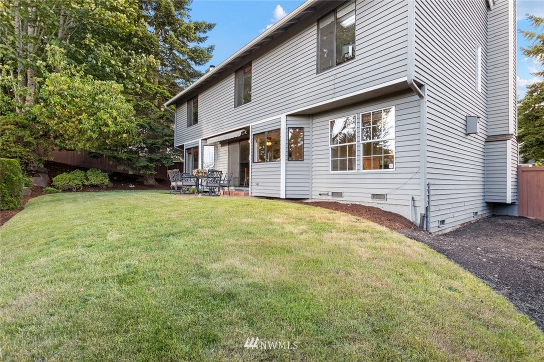 14907 Southeast 64th Street Bellevue, WA 98006 - Photo 24 of 26