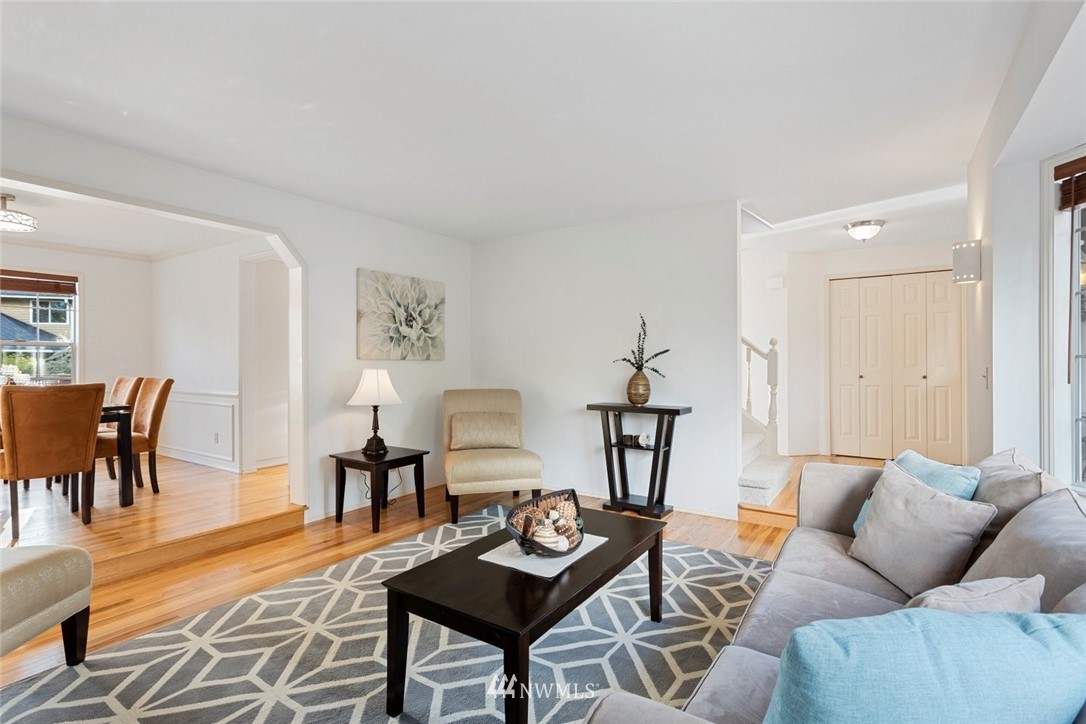 14907 Southeast 64th Street Bellevue, WA 98006 - Photo 5 of 26