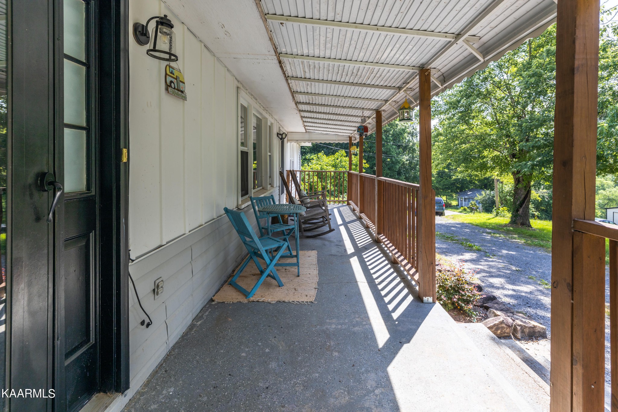 6719 Cate Road Knoxville, TN 37931 - Photo 21 of 30 a view of deck with furniture and garden