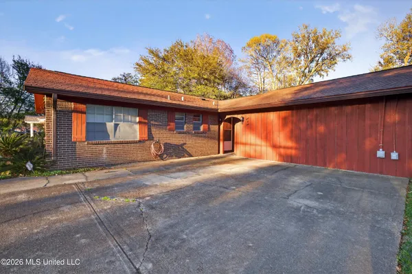 $239,900 | 109 Stennis Avenue, Ocean Springs, MS 39564