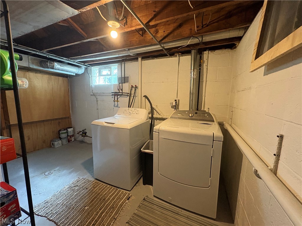 246 Hilliard Road Elyria, OH 44035 - Photo 33 of 50