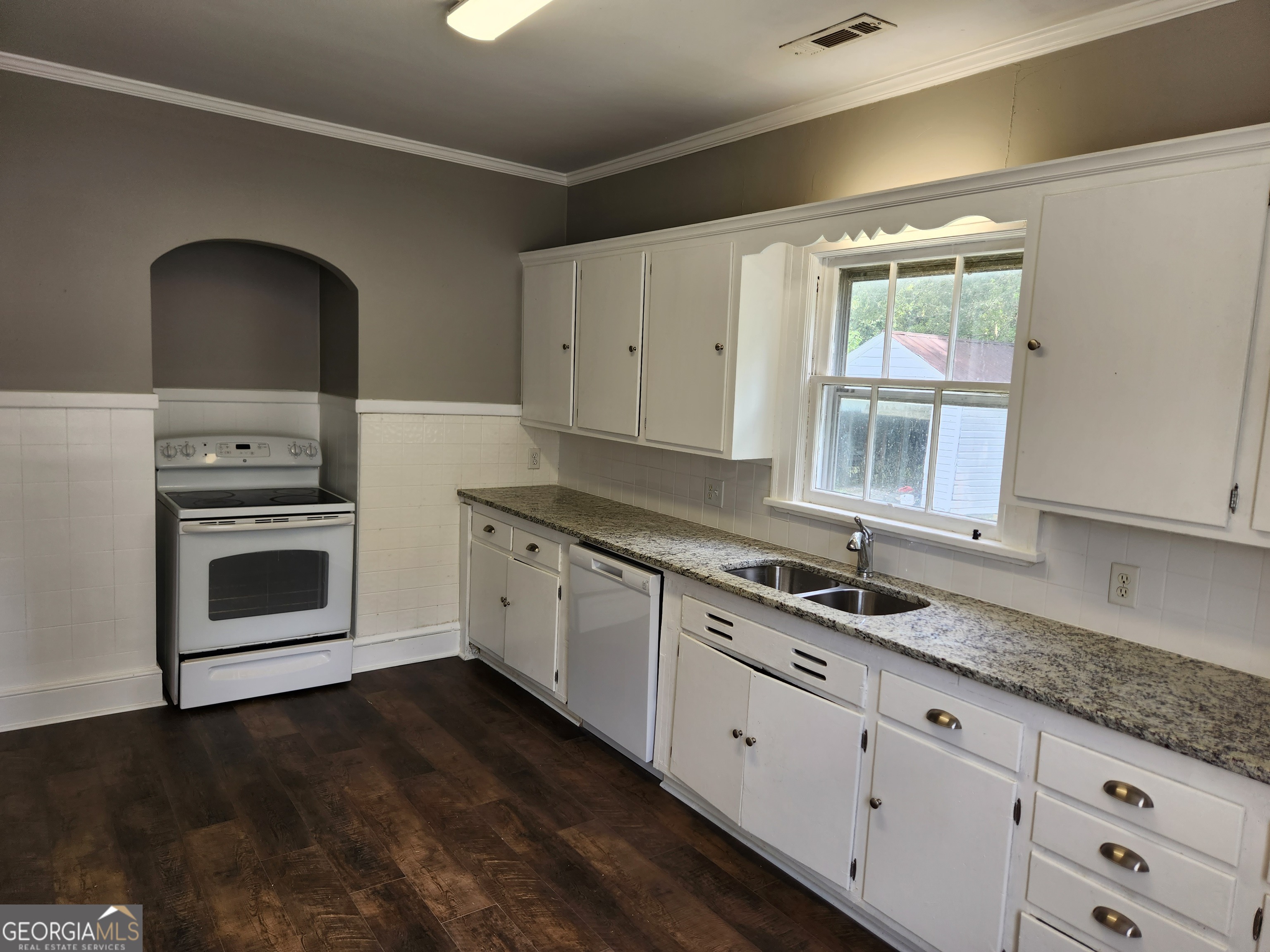 11 South Elm Street Southwest Rome, GA 30165 - Photo 2 of 14