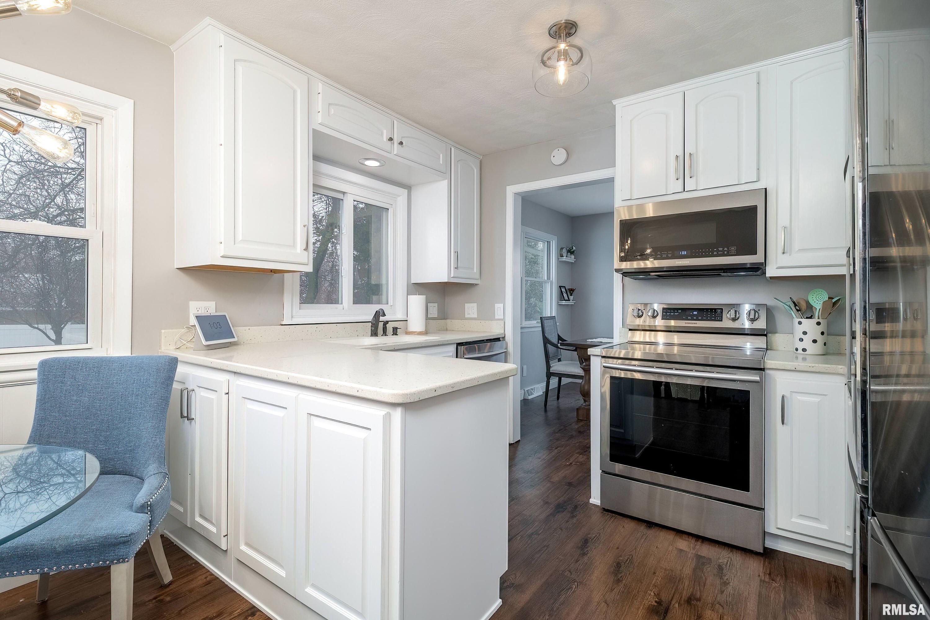 3705 Forest Road Davenport, IA 52807 - Photo 11 of 30 Gallery Image 11