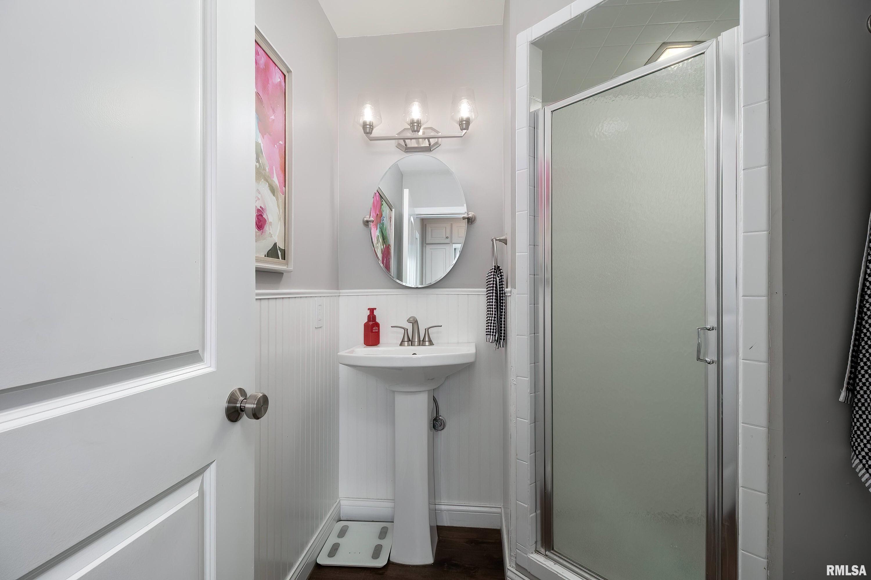 3705 Forest Road Davenport, IA 52807 - Photo 18 of 30 Gallery Image 18