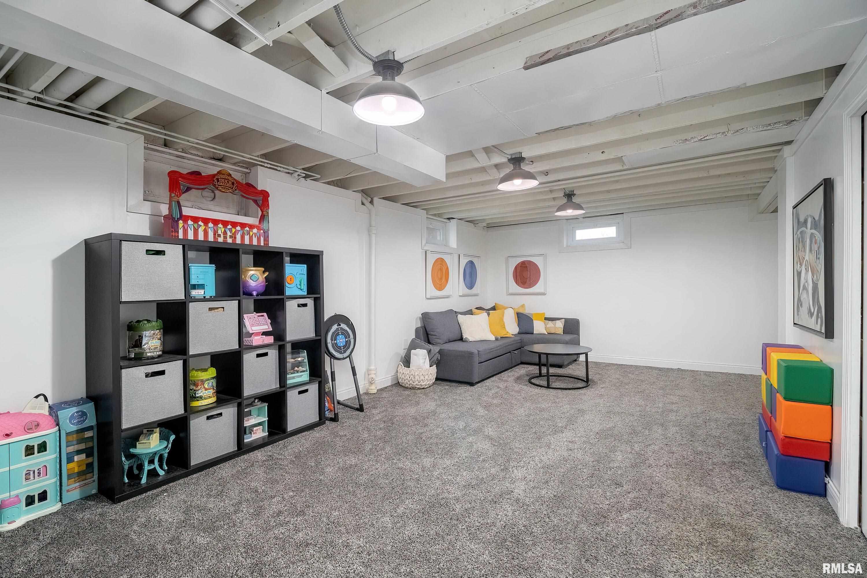 3705 Forest Road Davenport, IA 52807 - Photo 23 of 30 Gallery Image 23