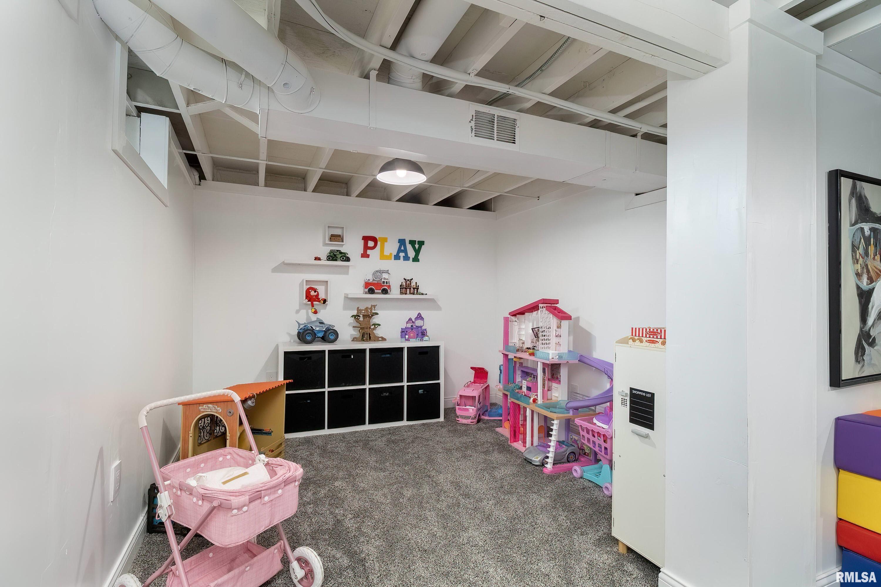 3705 Forest Road Davenport, IA 52807 - Photo 25 of 30 Gallery Image 25