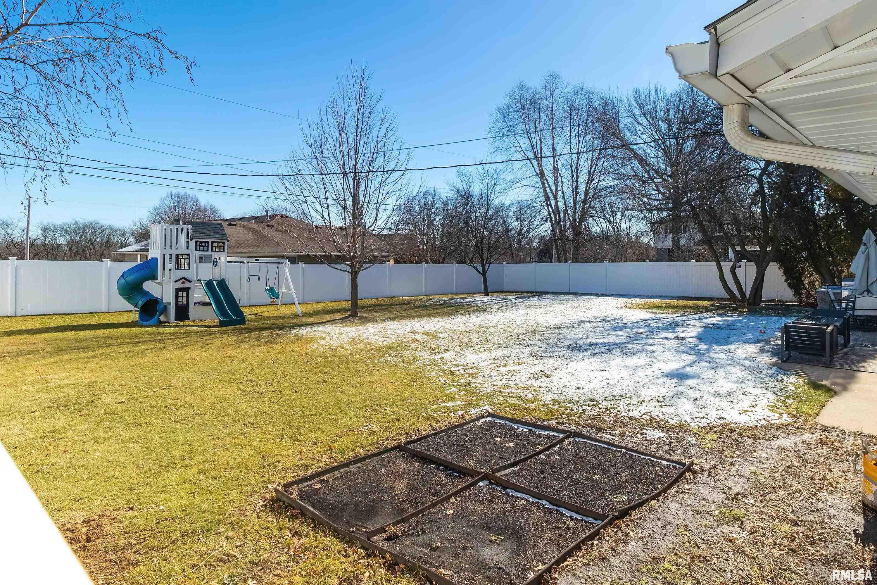 3705 Forest Road Davenport, IA 52807 - Photo 28 of 30 Gallery Image 28
